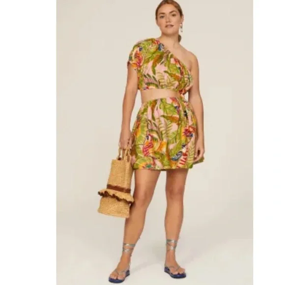 New! Farm rio medium mackaw leaves one shoulder mini dress with pockets.